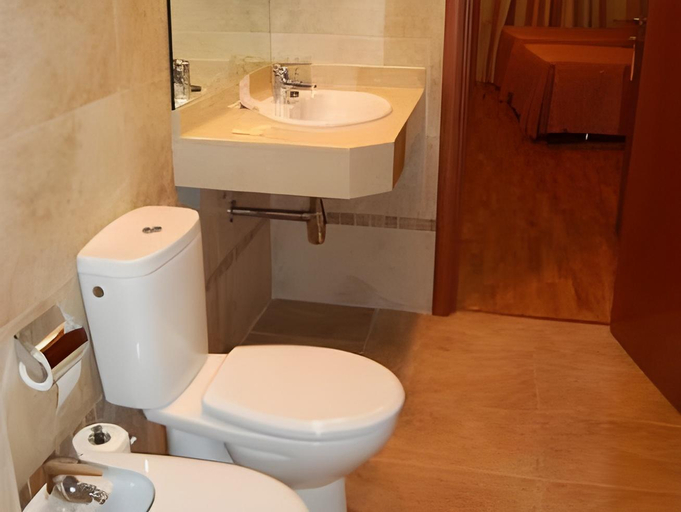 Bathroom 3, Carlos V Malaga, Málaga