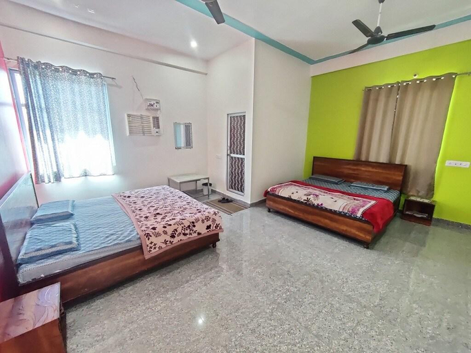 Bedroom 2, Prem Bhawan Guest House, Sikar
