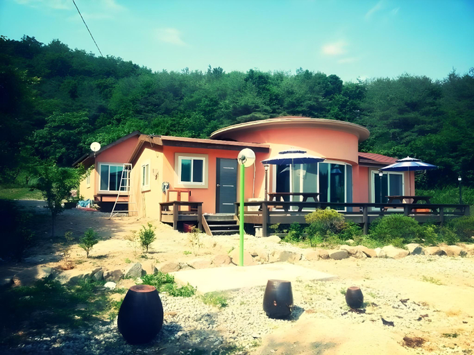 Exterior & Views 5, Seonbichon Lake Pension, Yeongju