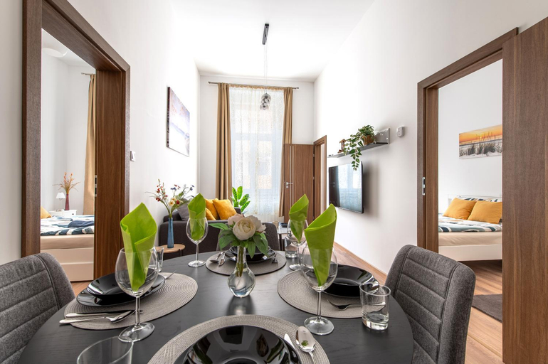 Others 5, Kiraly Apartment, Budapesti
