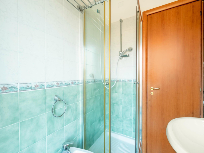 Bathroom, Beachside Villa in Paestum, Salerno