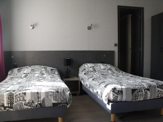 Bedroom 2, Le Clos Robinson, Seine-Maritime