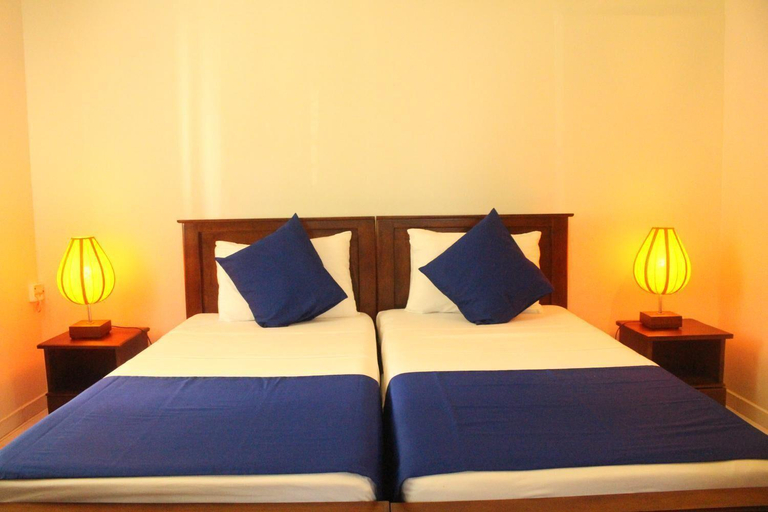 Bedroom 2, Haggai Tourist Bungalow, Thimbirigasyaya