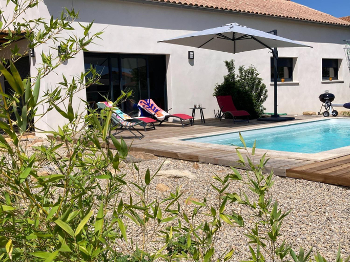 Sport & Beauty 2, Stylish Villa in Sainte-Valiere, Aude