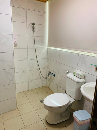 Bathroom 3, Xiangbin B&B, Lienkiang (Matsu Islands)