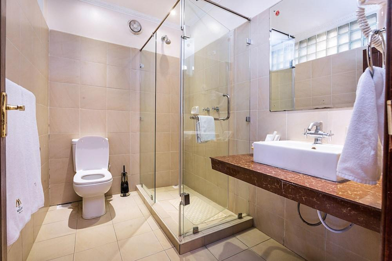 Bathroom 3, Midland Hotel Nakuru, Nakuru Town East