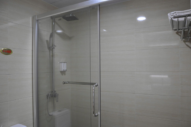 Bathroom 3, GreenTree Alliance Hotel Cenxi Guangnan Road, Wuzhou