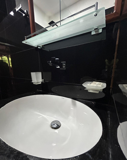 Bathroom 4, Mihin Villa Bentota, Bentota