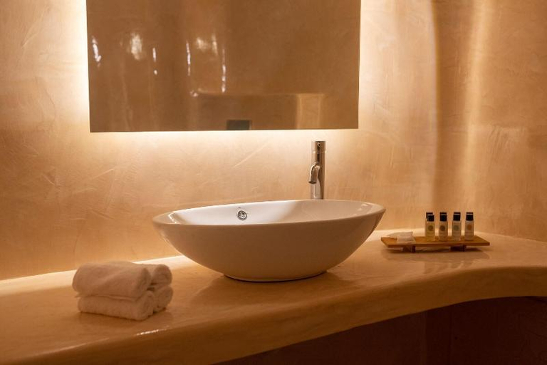 Bathroom 4, Santoterra Antigua Suites, South Aegean