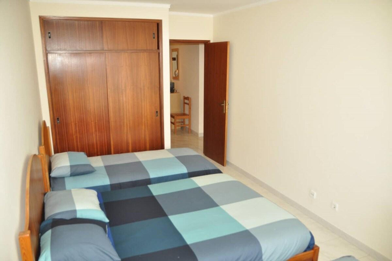 Bedroom 2, Casa Anabela - Beach Apartment, Lourinhã