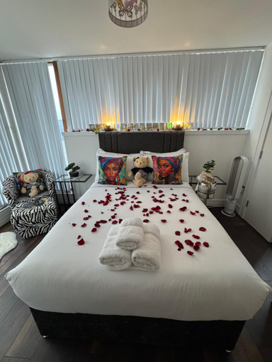 Bedroom 2, James Clow Boutique Bed & Breakfast, Belfast