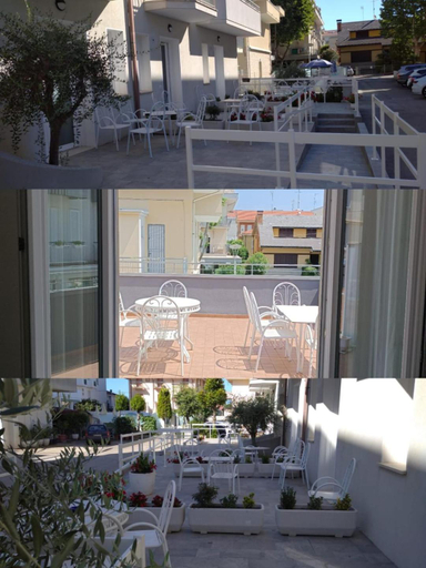 Others 3, Villa Garden, Rimini