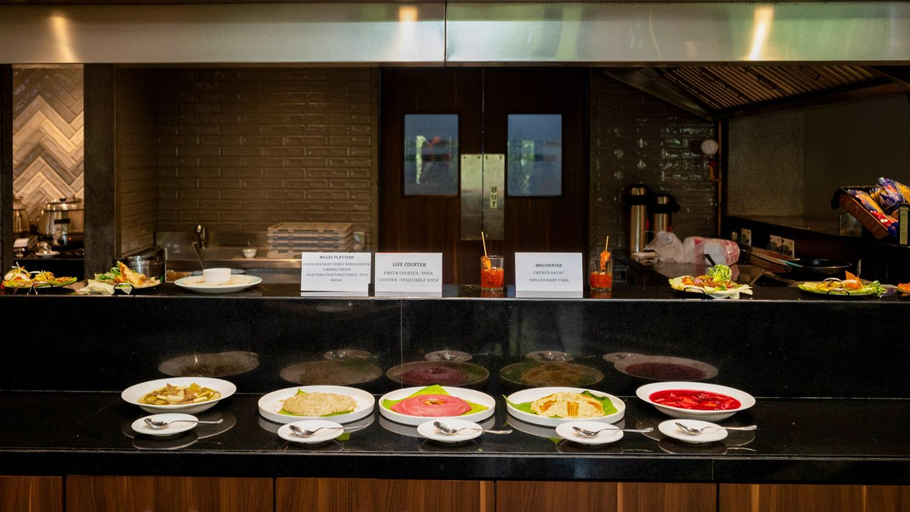 Food & Drinks 5, Lagoona Resort, Pune