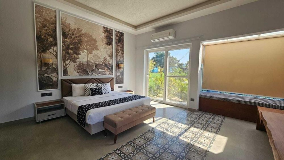 Bedroom 3, Srina Vilas, Corbett, Nainital