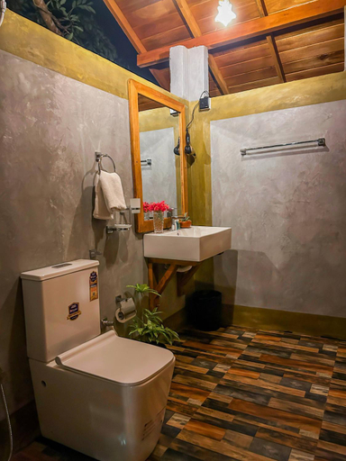 Bathroom 3, TANTOR RESORT Hotel and spa Habarana Sigiriya, Palugaswewa