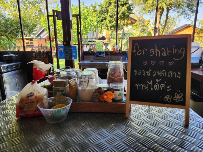 Food & Drinks, Hindad Nature Resort, Thong Pha Phum