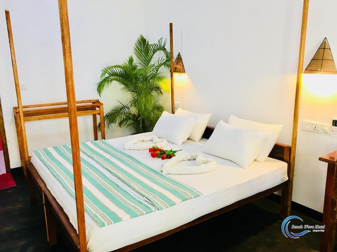 Bedroom 4, Beach Wave Hotel, Pothuvil