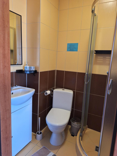 Bathroom 2, POKOJE GOSCINNE U Ewy, Gryfice