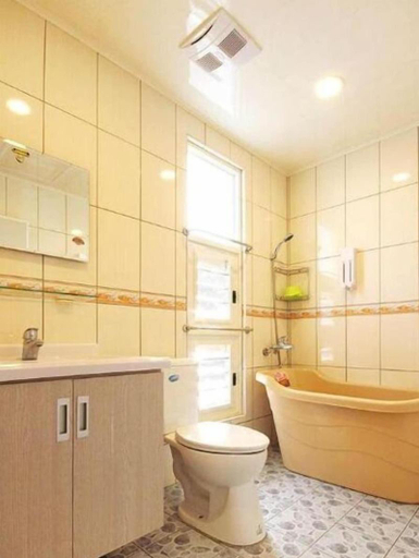 Bathroom 3, Jinge Guest House, Nantou