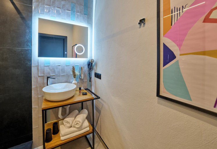 Bathroom 1, Hotel Sobieskiego 9, Rybnik City