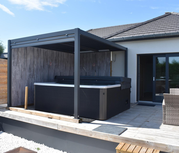 Others 2, Luxury House, Limburg