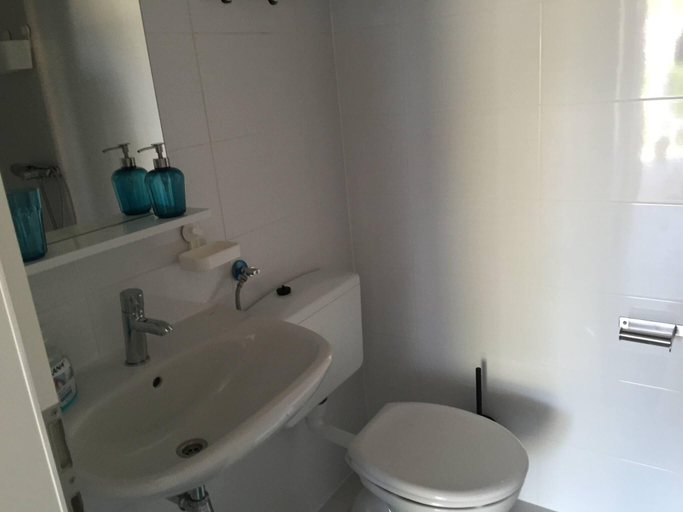 Bathroom 4, Perfect apartment in nature park, Karlobag