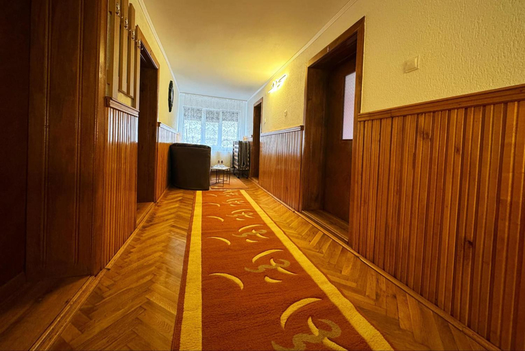 Others 5, Casa Mary, Hateg