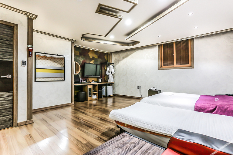 Bedroom 2, Samcheok Chungil Motel, Samcheok