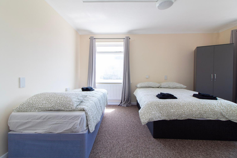 Bedroom 2, Brookvale Guest House Room 12, Southampton