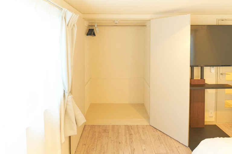 Bedroom 1, SWANPARK IKEBUKURO, Toshima