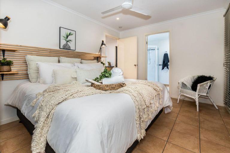 Others 4, Sunbird Gardens Villa 3, Miriam Vale