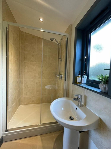 Bathroom 4, The Baiting House, Herefordshire