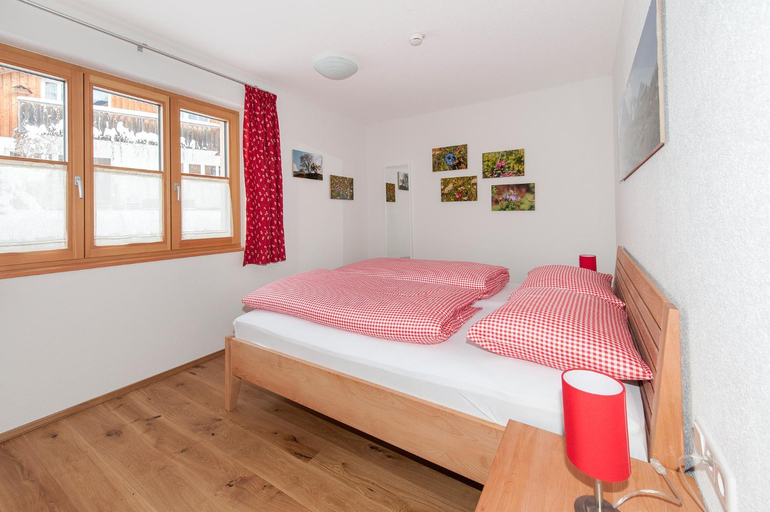 Bedroom 2, Alpin Chalet Schrocken, Bregenz