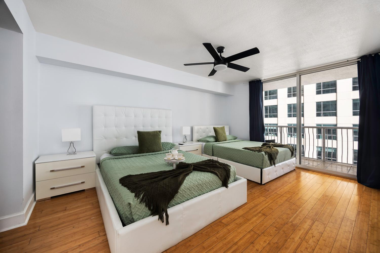 Bedroom 3, 1Bd Apt with Free Parking and Amazing View, Miami-Dade