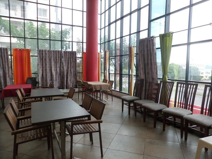 Food & Drinks, Hotel Manasi Royal , Satara, Satara