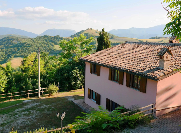 Exterior & Views 2, Villa in Marche with Pool  Panoramic Views, Pesaro E Urbino