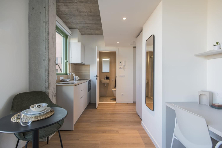 Others 5, aparto Cristobal de Moura Hall of residence - ONLY FOR STUDENTS IN BARCELONA, Barcelona