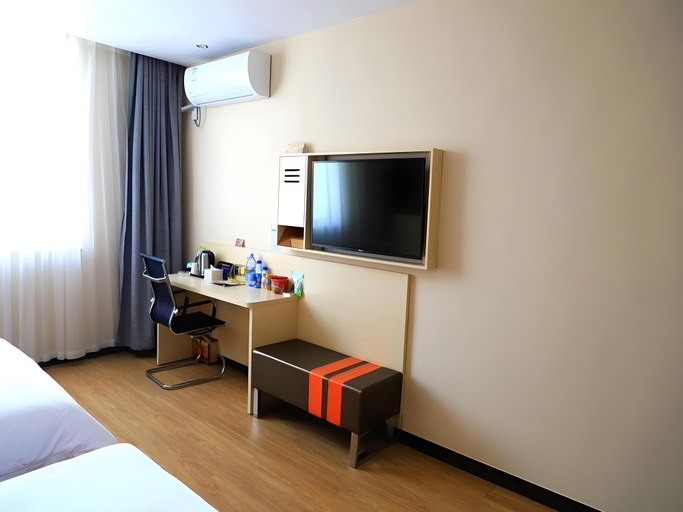 Bedroom 3, 7 Days Premium·Qingzhou Wanlong Shopping Mall, Weifang
