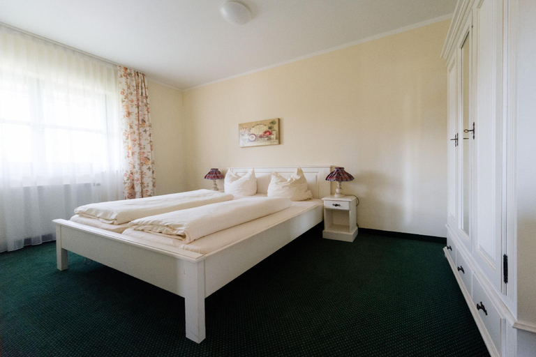 Bedroom, Vital CAMP Bayerbach, Rottal-Inn