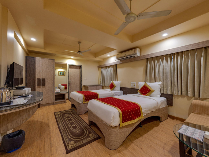Bedroom, Hotel Surya International, Solapur