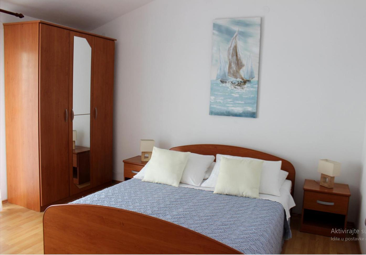 Bedroom 2, Apartments Tonci and Iris, Primošten