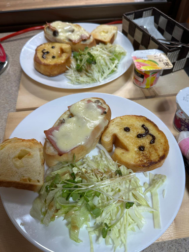 Food & Drinks