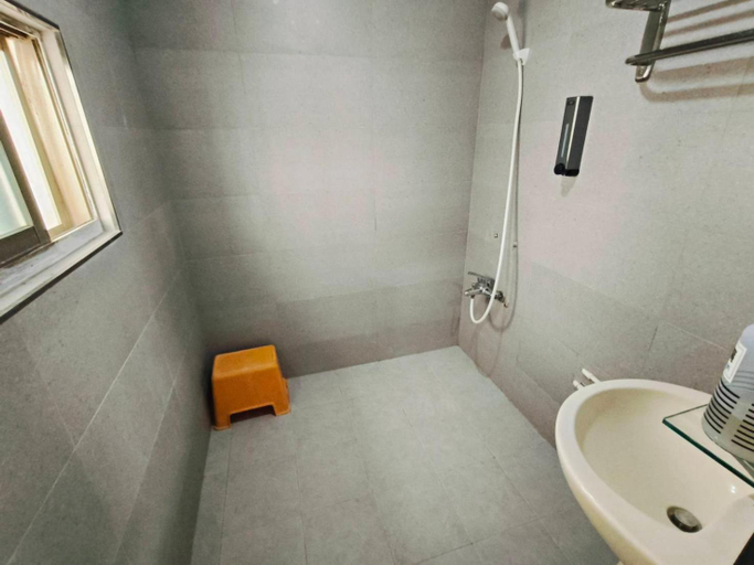 Bathroom 3, Here Sleep Guesthouse, Kaohsiung