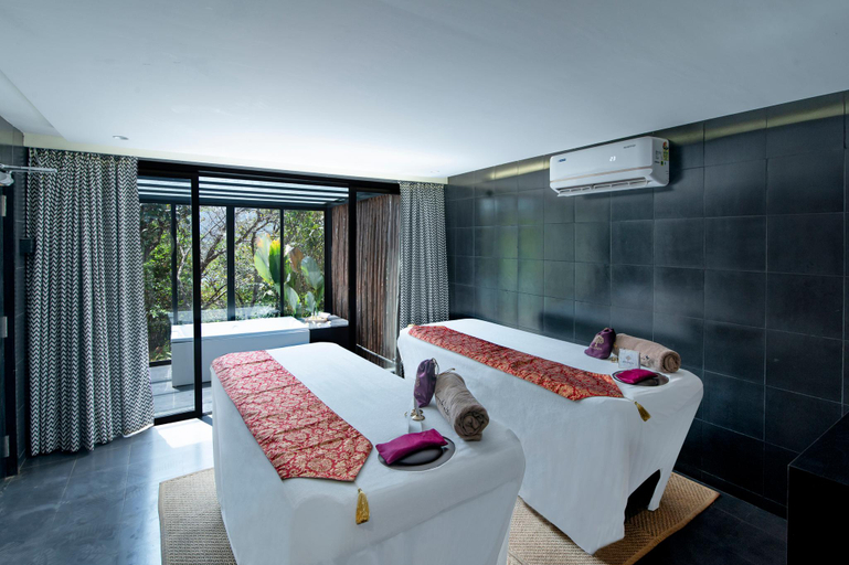 Bedroom, Canary Islands Resort & Spa, Pune