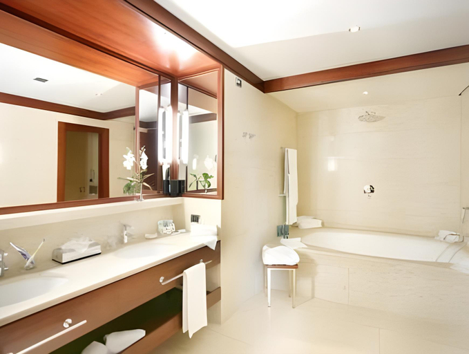 Bathroom 4, Smy Carlos V Wellness & Spa Alghero, Sassari