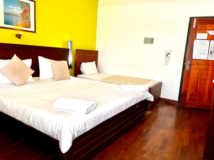 Bedroom 3, Subhas Tourist Hotel, Jaffna