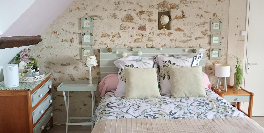 Bedroom 2, Le Clos Fleuri, Sarthe