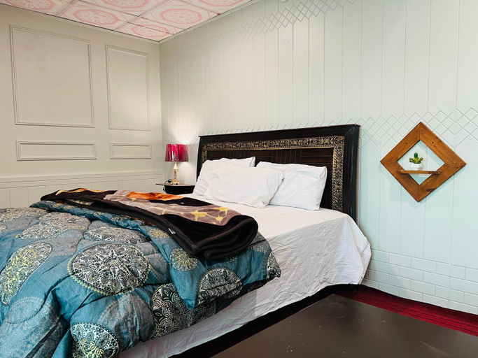 Bedroom 2, SKARDU LODGE, Northern Areas