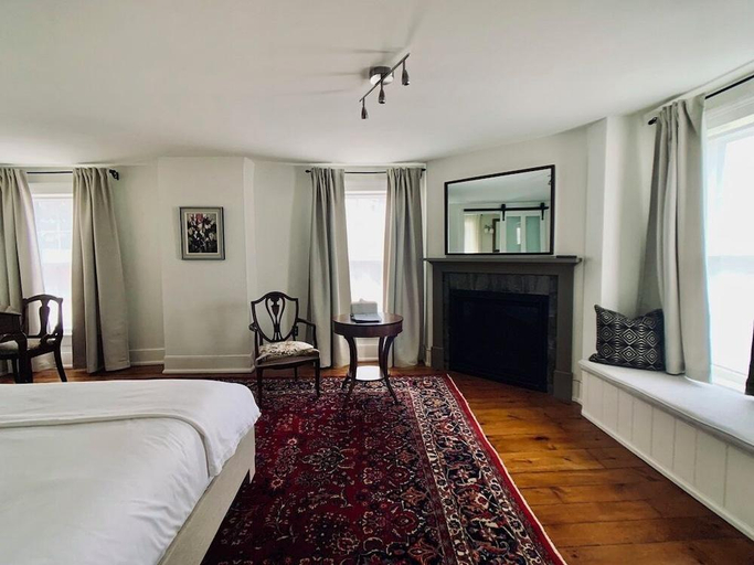 Bedroom 2, Woodbourne Inn, Niagara