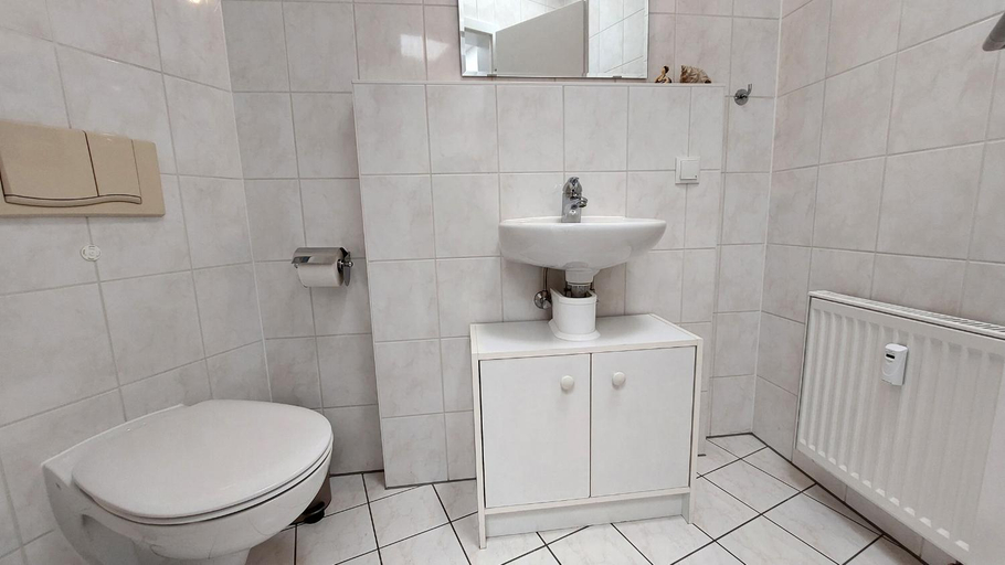 Bathroom 3, Villa Vogelsang - by Rujana, Vorpommern-Rügen